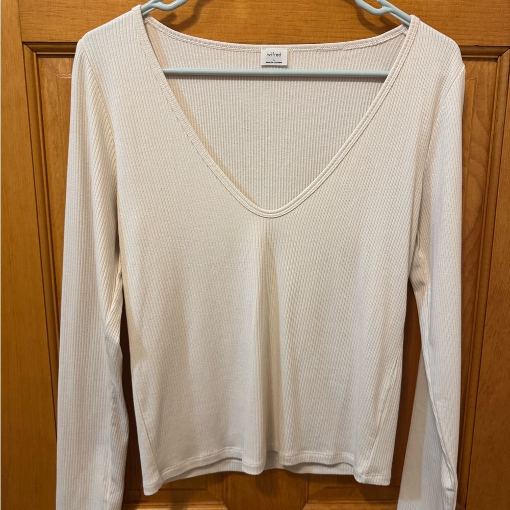 Aritizia Wilfred Cream Ribbed Long Sleeve Top